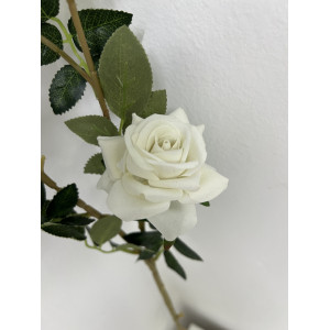 Ветка Роза искусственная Кустовая бархатная Офелия белая. 110117